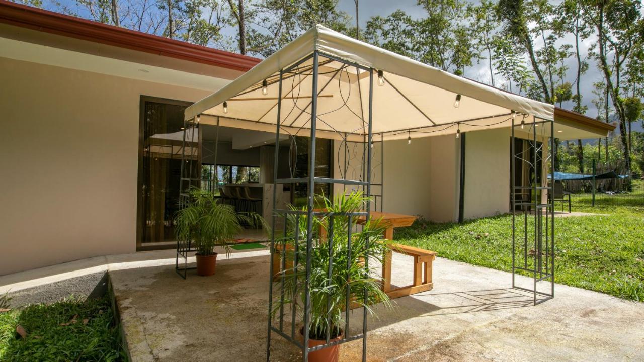River Paradise Villa With Private Jacuzzi La Fortuna Exterior photo